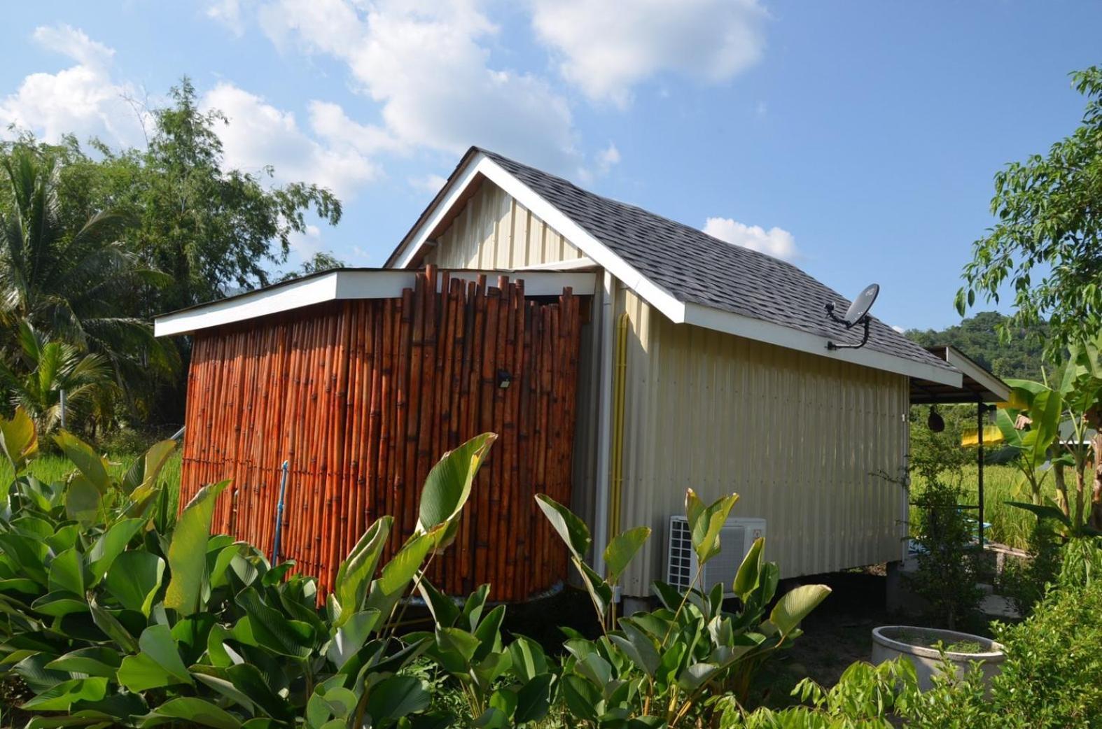 Nok Chan Mee Na Chom Thong Exterior foto
